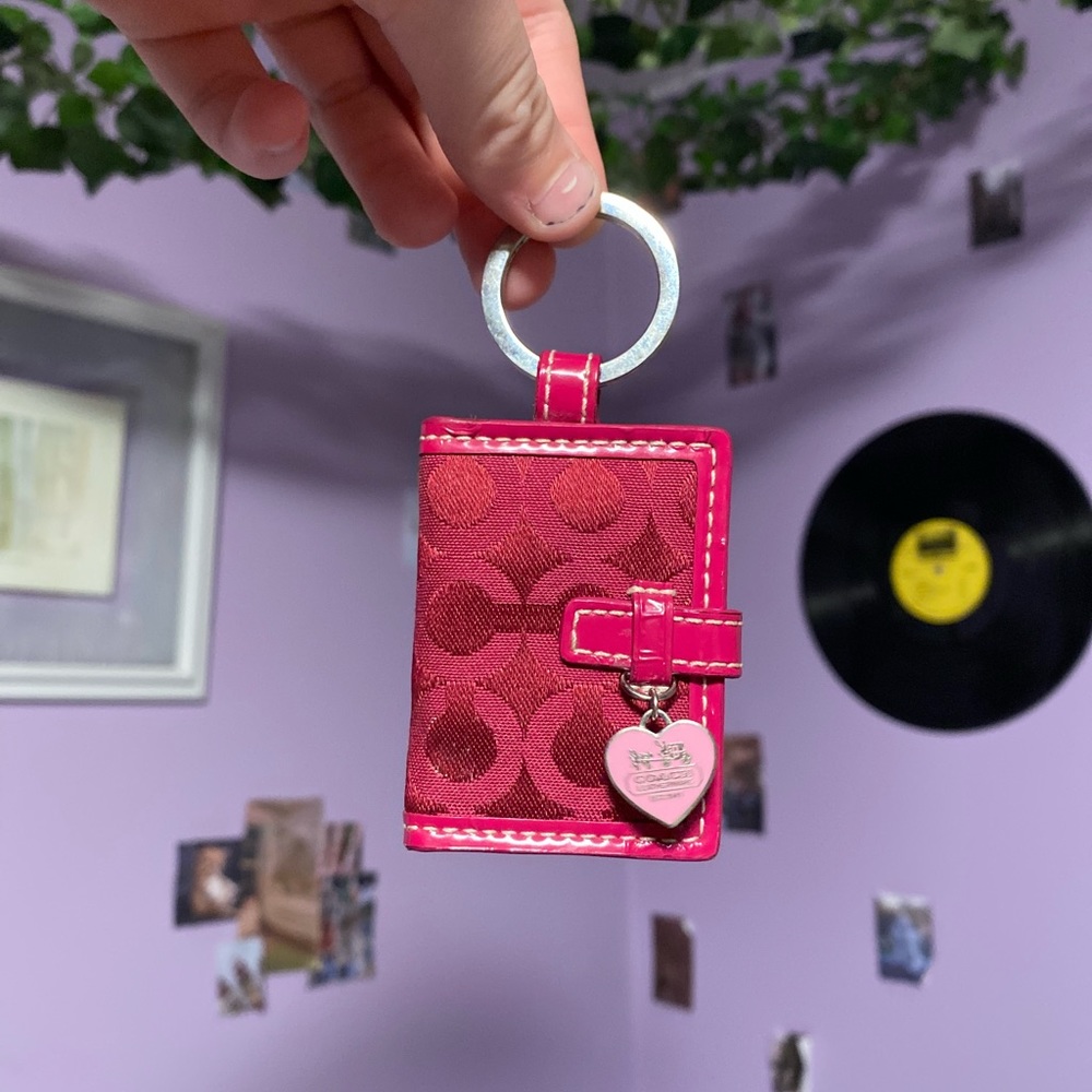 COACH keychain picture holder